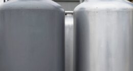 tank material weight differences