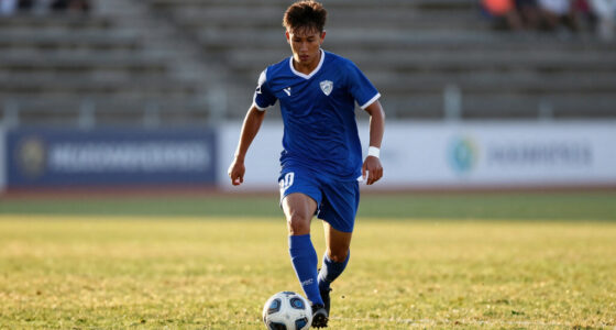 France Starts Offensively Against Paraguay in Live Match
